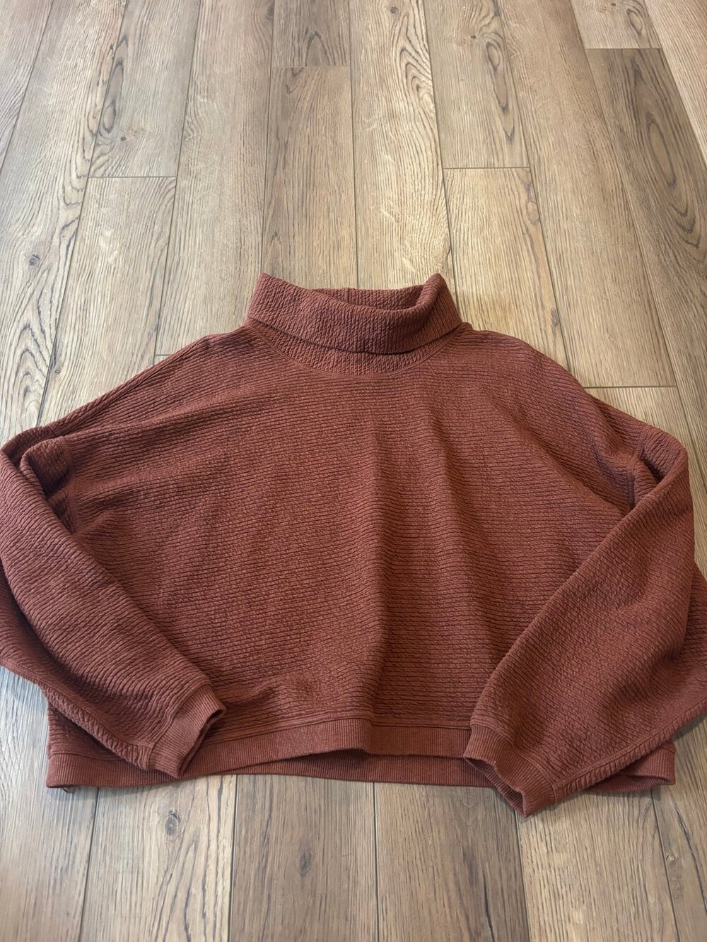 Lululemon crewneck
